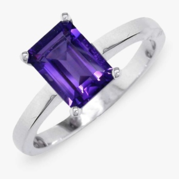 9ct white gold baguette cut amethyst ring.
