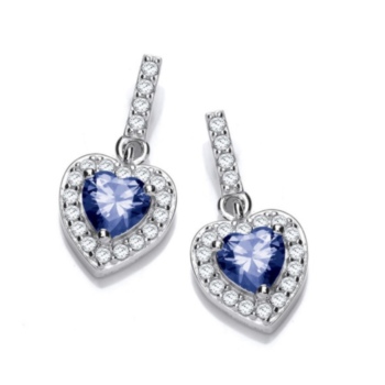 So cute heart earrings.