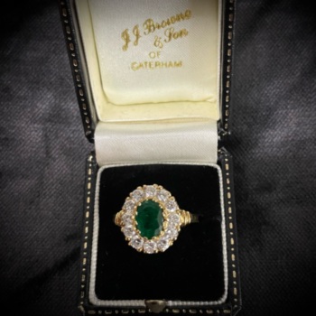 18ct yellow gold emerald and diamond cluster ring