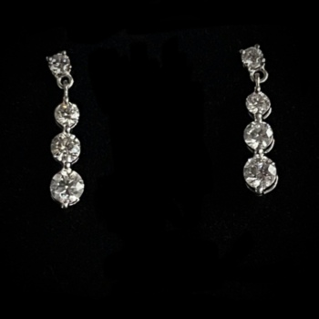 18ct white gold 4 stone diamond drop earrings 1.30ct.